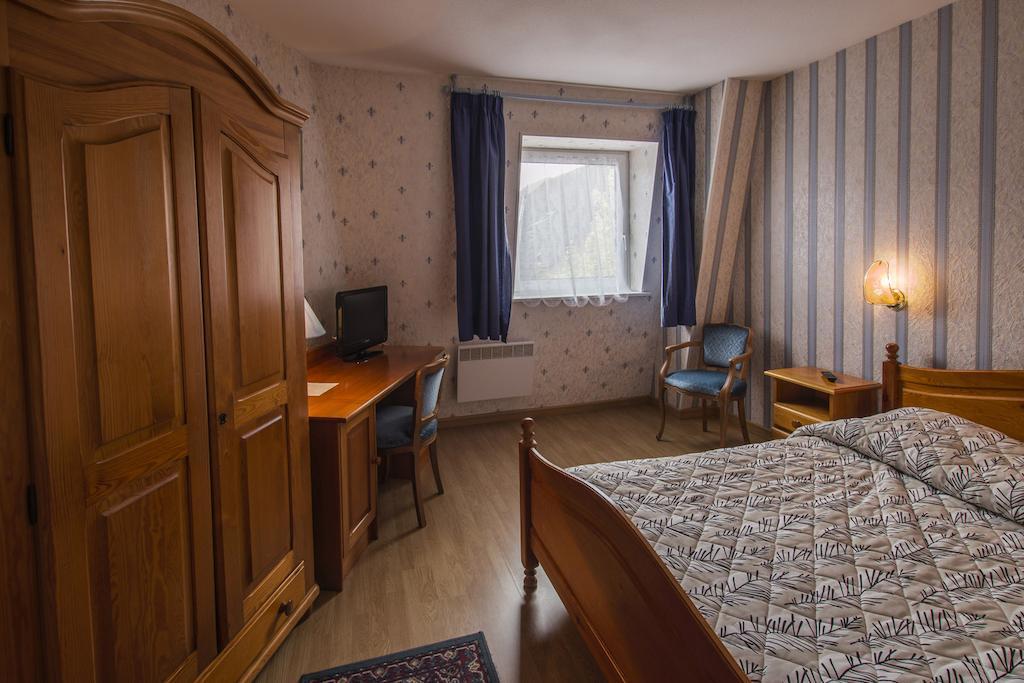 Logis Hotel Restaurant Hostellerie De L'Etoile Wasselonne Kamer foto