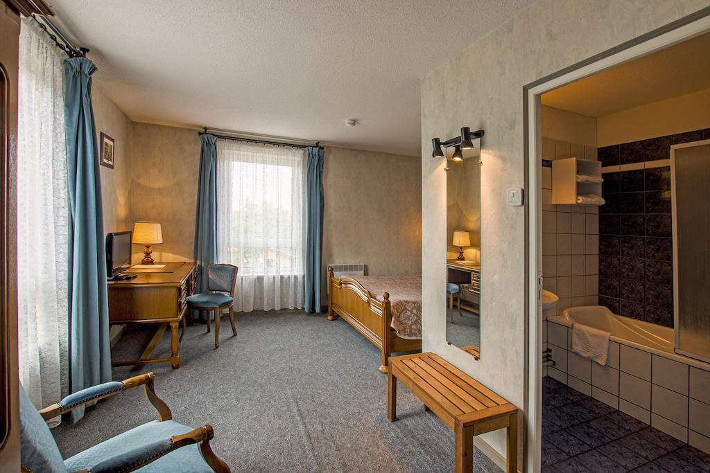 Logis Hotel Restaurant Hostellerie De L'Etoile Wasselonne Kamer foto