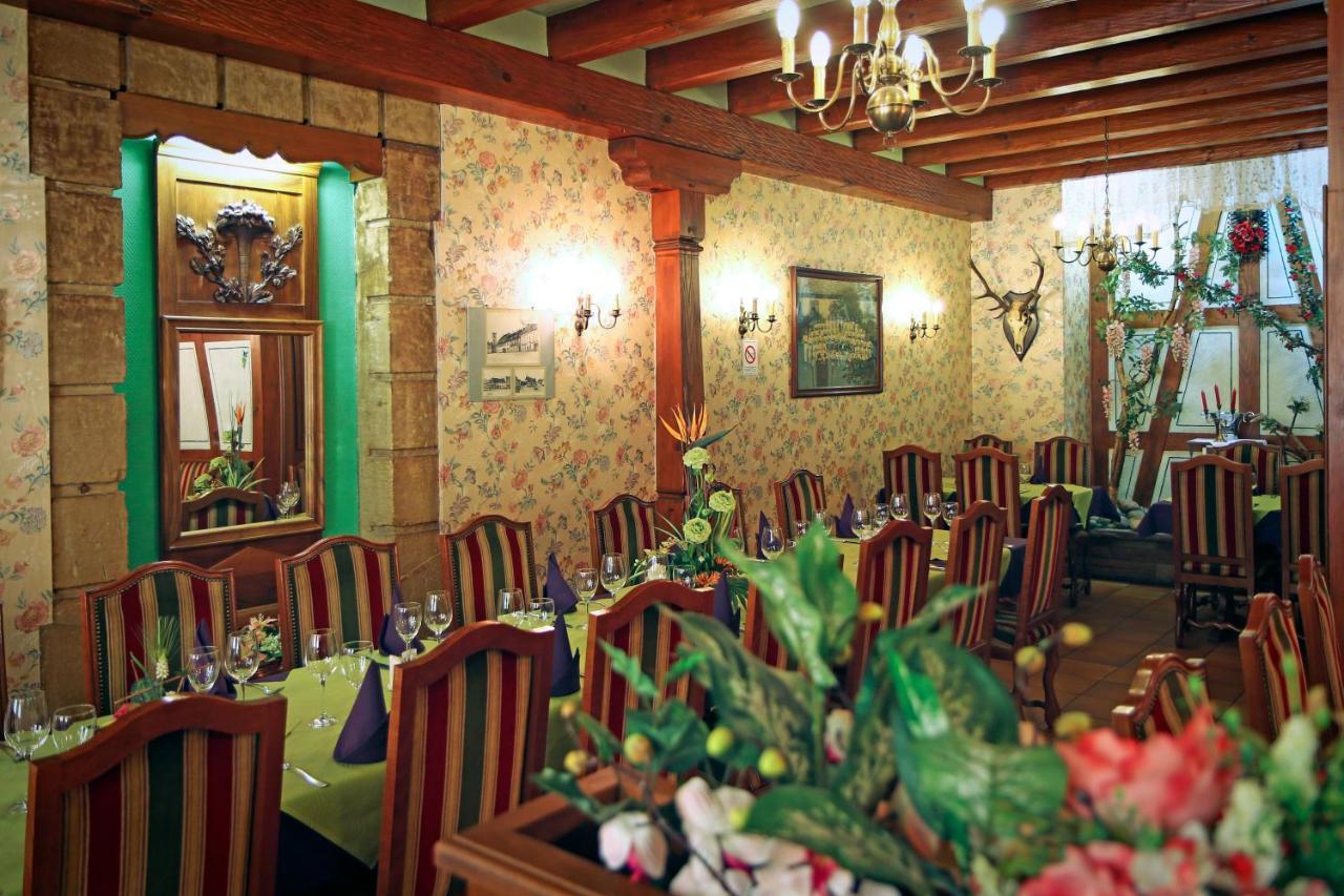 Logis Hotel Restaurant Hostellerie De L'Etoile Wasselonne Buitenkant foto